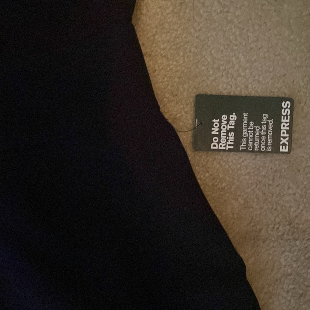 LITTLE BLACK DRESS Express - Picture 4 of 8